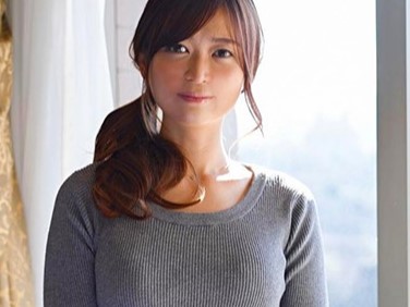 ＜AVデビュー＞美乳清楚な３０歳日系アメリカ人人妻のマイクロビキニ姿でのエッチ