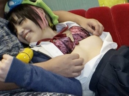 「気持ちイイのぉ」美乳華奢なヤンキー女の子とSEX