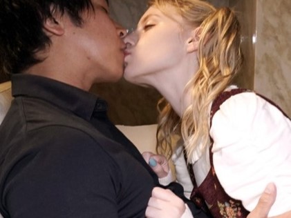 ≪風俗嬢≫「どうですか？」デカパイえろすぎ美女のご奉仕エッチ