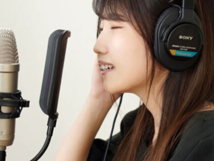 「歌も大好き///」そっくりな美女がカメラの前で乱れる！そっくりエロがヤバい！