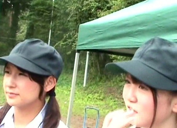 『ドキドキするねぇ』美乳華奢で女の子がカメラの前で乱れる！ウブな見た目とのギャップがエロすぎる！