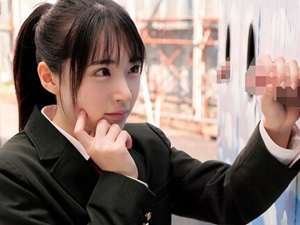 「彼氏じゃない人と…♡」美乳スレンダーな可愛い女の子が他人の手で寝取られエッチ！彼氏には言えない禁断の体験！