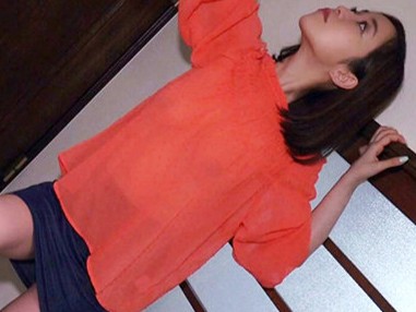 「見られてるのに…気持ちいい…」デカパイエロすぎ美女が下着無しで誘惑エッチ