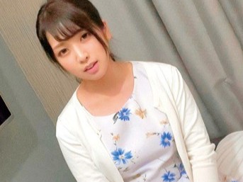 貧乏な無名芸能人が謝礼につられてエッチに！ひな壇の隅っこに座る子ならヤレると思ったら、早速GET！モテない君のお悩み相談から、なし崩しのエッチに発展！