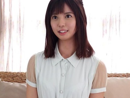 【美少女ハメ撮り恥じらい♡】「恥ずかしいですぅ…でも気持ちいいかも…」美乳スレンダー可愛らしい美少女がカメラの前で本能のままに乱れまくる！！